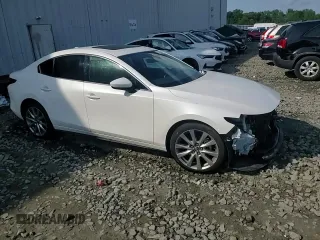 2020 Mazda 3 Premium with VIN 3MZBPBEM3LM124712, listed as a Copart auction lot 60290155 with 39,693 mi miles and Salvage title. Bid and sale history available at DreamBid. Image 14.
