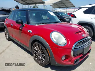 2015 MINI Hardtop S z VIN WMWXP7C58F2A58686, wystawiony jako IAAI lot #42414775 z przebiegiem 125 998 mil mil oraz . Historia ofert i sprzedaży dostępna na DreamBid. Obrazek 1.
