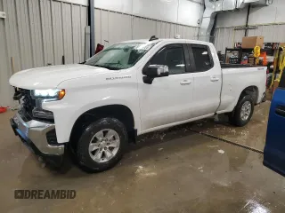 2020 Chevrolet Silverado 1500 LT with VIN 1GCRYDEDXLZ310143, listed as a Copart auction lot 86916724 with 44,228 mi miles and Salvage Title. Bid and sale history available at carsss.com. Image 1.