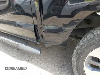 2020 Ford F-150 XL z VIN 1FTEW1C54LKF53650, wystawiony jako IAAI lot #42792712 z przebiegiem 78 047 mil mil oraz . Historia ofert i sprzedaży dostępna na DreamBid. Obrazek 18.