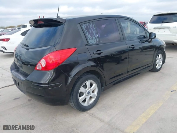 2011 Nissan Versa 1.8 S with VIN 3N1BC1CPXBL373263, listed as a IAAI auction lot 41765476 with 187,281 mi miles. Bid and sale history available at carsss.com. Image 4.
