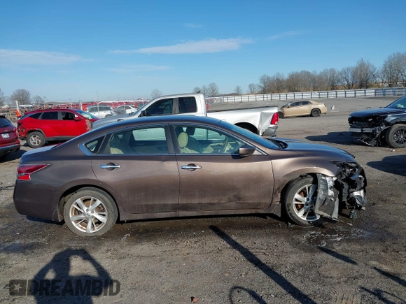 2015 Nissan Altima 2.5 S with VIN 1N4AL3AP8FC172637, listed as a IAAI auction lot 41617876 with 162,290 mi miles. Bid and sale history available at carsss.com. Image 13.
