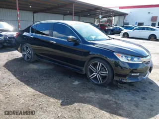 2017 Honda Accord Sedan Sport SE with VIN 1HGCR2F12HA250751, listed as a IAAI auction lot 41880389 with 156,186 mi miles. Bid and sale history available at carsss.com. Image 1.