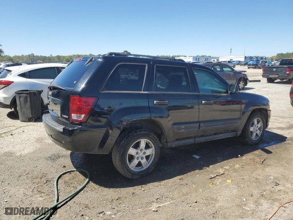2005 Jeep Grand Cherokee Laredo with VIN 1J4HS48N05C727062, listed as a Copart auction lot 49236085 with 0 mi miles and Salvage Title. Bid and sale history available at carsss.com. Image 3.