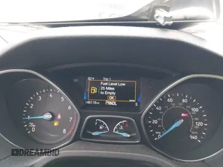 2017 Ford Focus SE z VIN 1FADP3F23HL325751, wystawiony jako IAAI lot #42182722 z przebiegiem 46 119 mil mil oraz . Historia ofert i sprzedaży dostępna na DreamBid. Obrazek 15.