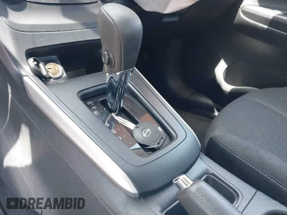 2017 Nissan Sentra SV z VIN 3N1AB7AP5HY284846, wystawiony jako IAAI lot #42779382 z przebiegiem 160 137 mil mil oraz . Historia ofert i sprzedaży dostępna na DreamBid. Obrazek 11.
