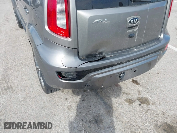 2013 Kia Soul ! with VIN KNDJT2A66D7576263, listed as a IAAI auction lot 41866755 with 197,522 mi miles. Bid and sale history available at carsss.com. Image 6.