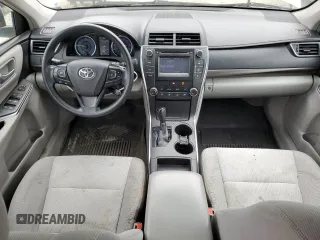 2017 Toyota Camry XLE z VIN 4T1BF1FK2HU332561, wystawiony jako Copart lot #60039135 z przebiegiem 79 031 mil mil oraz Szkoda całkowita • Salvage title. Historia ofert i sprzedaży dostępna na DreamBid. Obrazek 8.