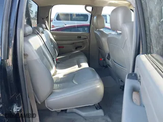 2006 Chevrolet Silverado 1500 LT1 with VIN 2GCEK13T061106215, listed as a IAAI auction lot 41434766 with 154,862 mi miles. Bid and sale history available at carsss.com. Image 8.