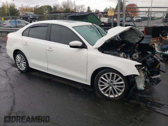 2013 Volkswagen Jetta SEL с VIN 3VWLX7AJ5DM355318, выставлен на аукционе Copart как лот 78606214 с пробегом Не указан миль и На запчасти • Non repairable. История ставок и продаж доступна на DreamBid. Изображение 4.