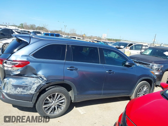 2017 Toyota Highlander XLE with VIN 5TDKZRFH2HS526283, listed as a IAAI auction lot 41669159 with 122,112 mi miles and . Bid and sale history available at DreamBid. Image 13.