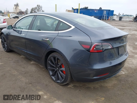 2020 Tesla Model 3 Performance z VIN 5YJ3E1EC3LF802068, wystawiony jako IAAI lot #41886024 z przebiegiem 50 271 mil mil oraz . Historia ofert i sprzedaży dostępna na DreamBid. Obrazek 3.