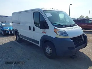 2017 Ram ProMaster Cargo z VIN 3C6TRVAG6HE552396, wystawiony jako IAAI lot #42112668 z przebiegiem 166 032 mil mil oraz . Historia ofert i sprzedaży dostępna na DreamBid. Obrazek 1.