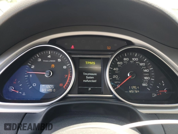 2014 Audi Q7 Premium Plus with VIN WA1LGAFE6ED014979, listed as a Copart auction lot 61958095 with 120,754 mi miles and Clean title. Bid and sale history available at DreamBid. Image 9.