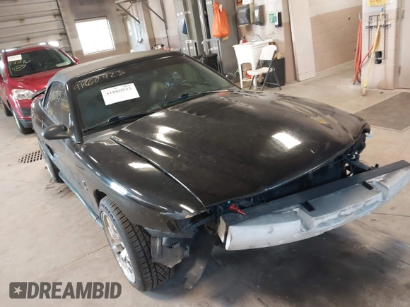 1994 Ford Mustang with VIN 1FALP45T7RF155048, listed as a IAAI auction lot 41860923 with 81,956 mi miles and . Bid and sale history available at DreamBid. Image 1.