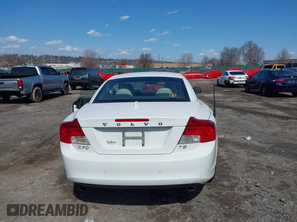 2013 Volvo C70 T5 with VIN YV1672MC0DJ139884, listed as a IAAI auction lot 41846044 with 89,838 mi miles. Bid and sale history available at carsss.com. Image 16.