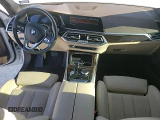 2019 BMW X5 xDrive50i with VIN 5UXJU2C53KLN64270, listed as a Copart auction lot 71048052 with 29,570 mi miles. Bid and sale history available at carsss.com. Image 8.