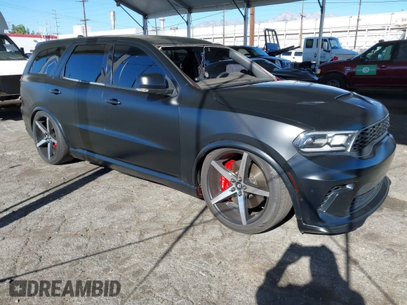2021 Dodge Durango SRT Hellcat z VIN 1C4SDJH99MC818692, wystawiony jako IAAI lot #41070204 z przebiegiem 12 105 mil mil oraz . Historia ofert i sprzedaży dostępna na DreamBid. Obrazek 1.