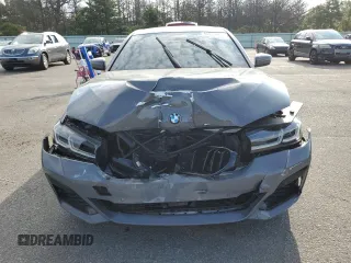 2022 BMW 5 Series M550i xDrive z VIN WBA13BK00NCJ03264, wystawiony jako Copart lot #68976084 z przebiegiem 39 515 mil mil oraz Szkoda całkowita • Salvage title. Historia ofert i sprzedaży dostępna na DreamBid. Obrazek 5.