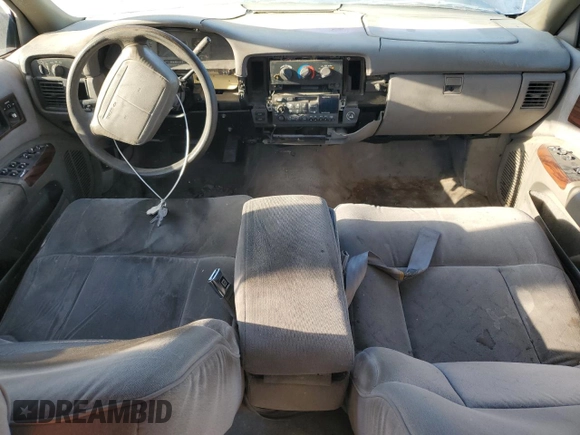 1996 Chevrolet Caprice 1SA Special Value z VIN 1G1BL52W9TR122492, wystawiony jako Copart lot #83251184 z przebiegiem 190 358 mil mil oraz Czysty tytuł • Clean title. Historia ofert i sprzedaży dostępna na DreamBid. Obrazek 8.