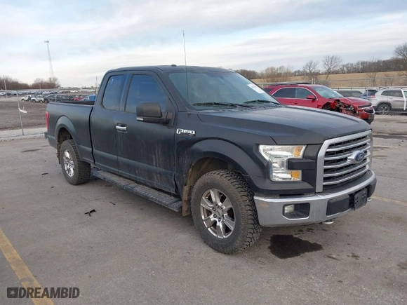 2015 Ford F-150 XLT with VIN 1FTFX1EG7FFA75401, listed as a IAAI auction lot 41843805 with 190,418 mi miles. Bid and sale history available at carsss.com. Image 1.