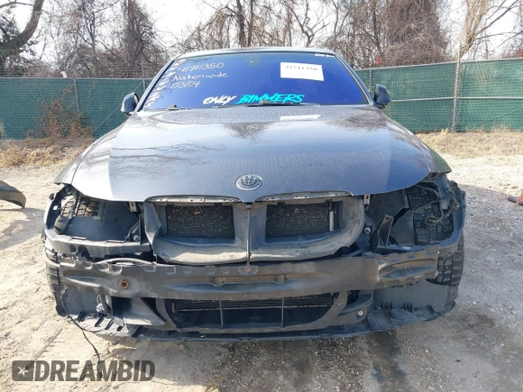 2007 BMW 3 Series 328xi with VIN WBAVC93587K031632, listed as a IAAI auction lot 41711350 with 184,703 mi miles. Bid and sale history available at carsss.com. Image 6.