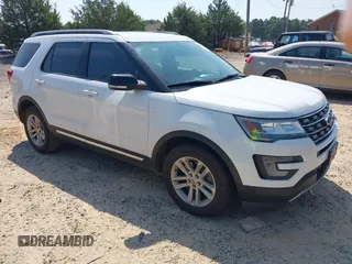 2017 Ford Explorer XLT with VIN 1FM5K7DH1HGC08461, listed as a IAAI auction lot 42604721 with 165,450 mi miles and . Bid and sale history available at DreamBid. Image 1.