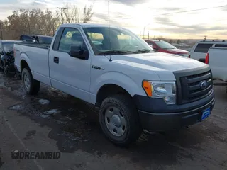 2009 Ford F-150 XL z VIN 1FTRF14W69KB06545, wystawiony jako IAAI lot #41109287 z przebiegiem 104 713 mil mil oraz . Historia ofert i sprzedaży dostępna na DreamBid. Obrazek 1.