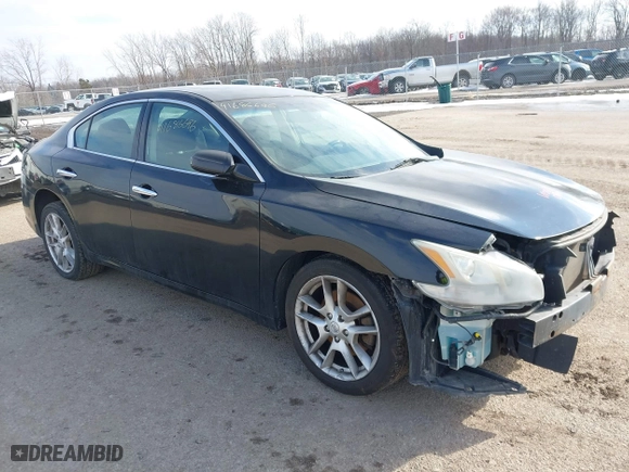 2012 Nissan Maxima 3.5 SV with VIN 1N4AA5AP3CC824593, listed as a IAAI auction lot 41686696 with 132,922 mi miles. Bid and sale history available at carsss.com. Image 1.