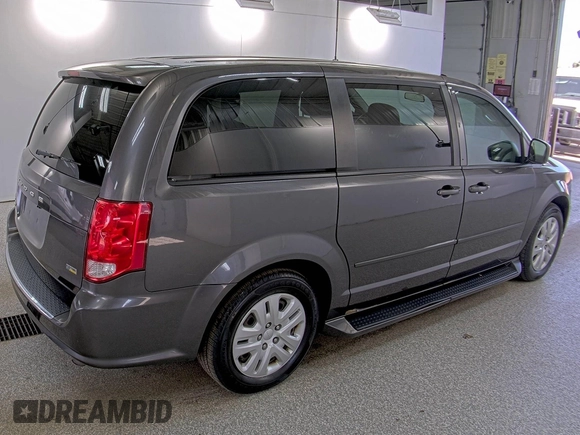 2017 Dodge Grand Caravan SE Plus with VIN 2C4RDGBG0HR595738, listed as a IAAI auction lot 42258586 with 179,474 mi miles and . Bid and sale history available at DreamBid. Image 1.