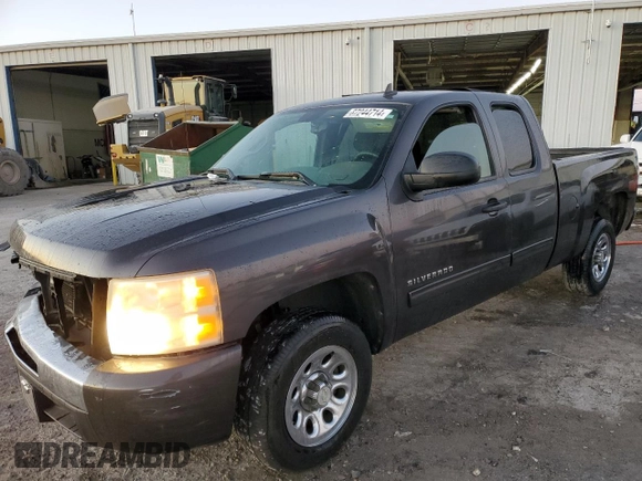 2010 Chevrolet Silverado 1500 LS with VIN 1GCSCREA9AZ177245, listed as a Copart auction lot 87244714 with 268,973 mi miles and Salvage Title. Bid and sale history available at carsss.com. Image 1.