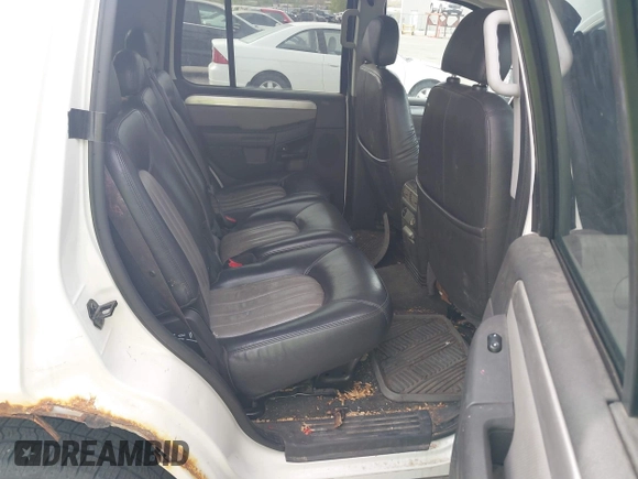 2004 Mercury Mountaineer Convenience z VIN 4M2DU86W24ZJ06543, wystawiony jako IAAI lot #42035710 z przebiegiem Nie podano mil oraz . Historia ofert i sprzedaży dostępna na DreamBid. Obrazek 8.