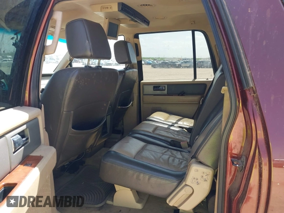 2007 Ford Expedition EL Eddie Bauer with VIN 1FMFK17577LA30502, listed as a IAAI auction lot 42096965 with 1 mi miles. Bid and sale history available at carsss.com. Image 8.