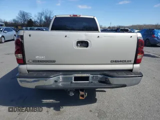 2004 Chevrolet Silverado 1500 Z71 with VIN 1GCEK19T94E356779, listed as a Copart auction lot 45317035 with 200,507 mi miles and Salvage Title. Bid and sale history available at DreamBid. Image 6.