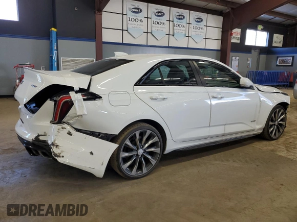 2022 Cadillac CT4-V z VIN 1G6DH5RL5N0115708, wystawiony jako Copart lot #47453785 z przebiegiem 47 152 mil mil oraz Tytuł czysty. Historia ofert i sprzedaży dostępna na DreamBid. Obrazek 3.