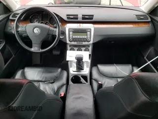 2008 Volkswagen Passat Lux with VIN WVWTK73C38E085288, listed as a Copart auction lot 76068844 with 161,691 mi miles and Clean title. Bid and sale history available at DreamBid. Image 8.