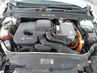2020 Ford Fusion SE z VIN 3FA6P0LU6LR113532, wystawiony jako IAAI lot #41794966 z przebiegiem 50 128 mil mil oraz . Historia ofert i sprzedaży dostępna na DreamBid. Obrazek 10.