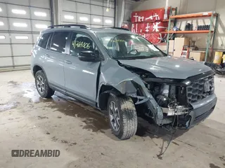 2022 Honda Passport TrailSport with VIN 5FNYF8H68NB003147, listed as a IAAI auction lot 41269006 with 61,026 mi miles and . Bid and sale history available at DreamBid. Image 1.