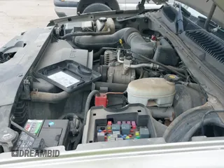 2003 Chevrolet Silverado 1500 Work Truck с VIN 1GCEC14X13Z143629, выставлен на аукционе IAAI как лот 41575082 с пробегом 162 682 миль миль и . История ставок и продаж доступна на DreamBid. Изображение 18.
