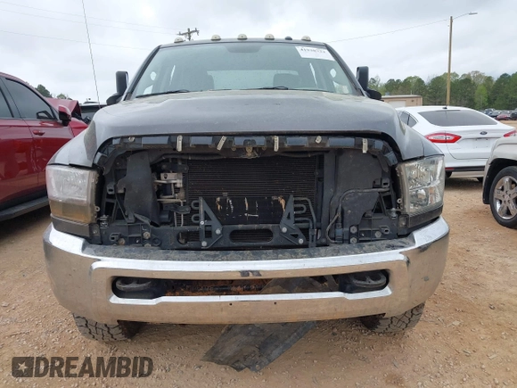 2017 Ram 2500 Tradesman with VIN 3C6UR5CJ6HG585951, listed as a IAAI auction lot 41938734 with Not provided miles and . Bid and sale history available at DreamBid. Image 6.