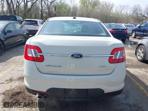 2011 Ford Taurus SEL with VIN 1FAHP2EW5BG129360, listed as a IAAI auction lot 41898961 with 207,440 mi miles. Bid and sale history available at carsss.com. Image 16.