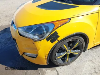 2013 Hyundai Veloster w/Gray Int with VIN KMHTC6AD8DU093272, listed as a IAAI auction lot 40407768 with 91,038 mi miles and . Bid and sale history available at DreamBid. Image 20.