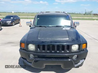 2006 Hummer H3 with VIN 5GTDN136968101615, listed as a IAAI auction lot 42037554 with 123,501 mi miles. Bid and sale history available at carsss.com. Image 6.