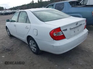 2003 Toyota Camry LE z VIN 4T1BE32K33U219697, wystawiony jako IAAI lot #42003327 z przebiegiem 217 500 mil mil oraz . Historia ofert i sprzedaży dostępna na DreamBid. Obrazek 3.