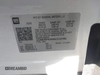 2022 Chevrolet Traverse LS z VIN 1GNERFKW4NJ132381, wystawiony jako IAAI lot #41822204 z przebiegiem 85 110 mil mil oraz . Historia ofert i sprzedaży dostępna na DreamBid. Obrazek 9.