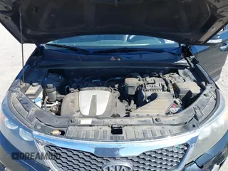 2011 Kia Sorento EX with VIN 5XYKUDA26BG001235, listed as a IAAI auction lot 41754357 with 131,321 mi miles. Bid and sale history available at carsss.com. Image 10.