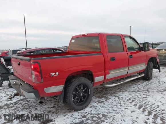 2006 Chevrolet Silverado 1500 LT1 with VIN 2GCEK13TX61118887, listed as a IAAI auction lot 41003882 with 171,532 mi miles. Bid and sale history available at carsss.com. Image 4.