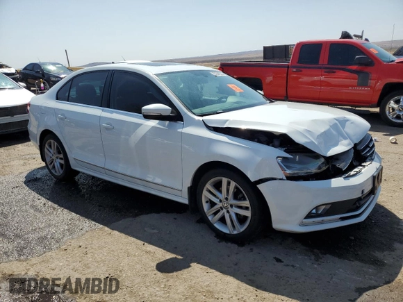 2017 Volkswagen Jetta SEL z VIN 3VWL17AJXHM282017, wystawiony jako Copart lot #52349335 z przebiegiem 107 933 mil mil oraz Szkoda całkowita • Salvage title. Historia ofert i sprzedaży dostępna na DreamBid. Obrazek 4.