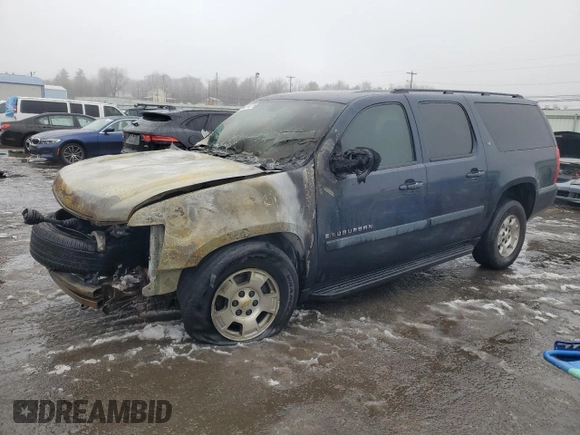2008 Chevrolet Suburban LT w/2LT with VIN 1GNFK163X8R109074, listed as a Copart auction lot 44274275 with 0 mi miles and Salvage Title. Bid and sale history available at carsss.com. Image 1.