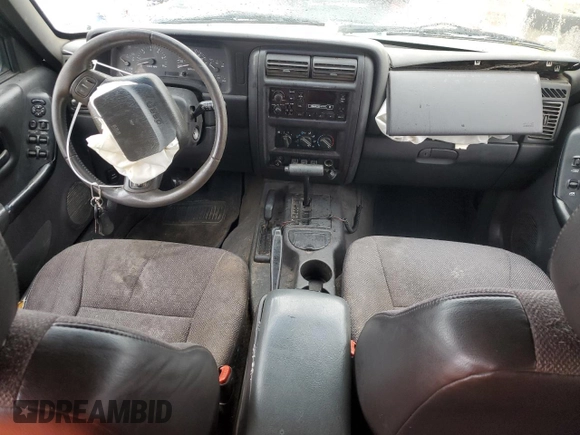 2000 Jeep Cherokee Classic with VIN 1J4FF58S8YL207395, listed as a Copart auction lot 43347745 with 0 mi miles and Clean Title. Bid and sale history available at carsss.com. Image 8.